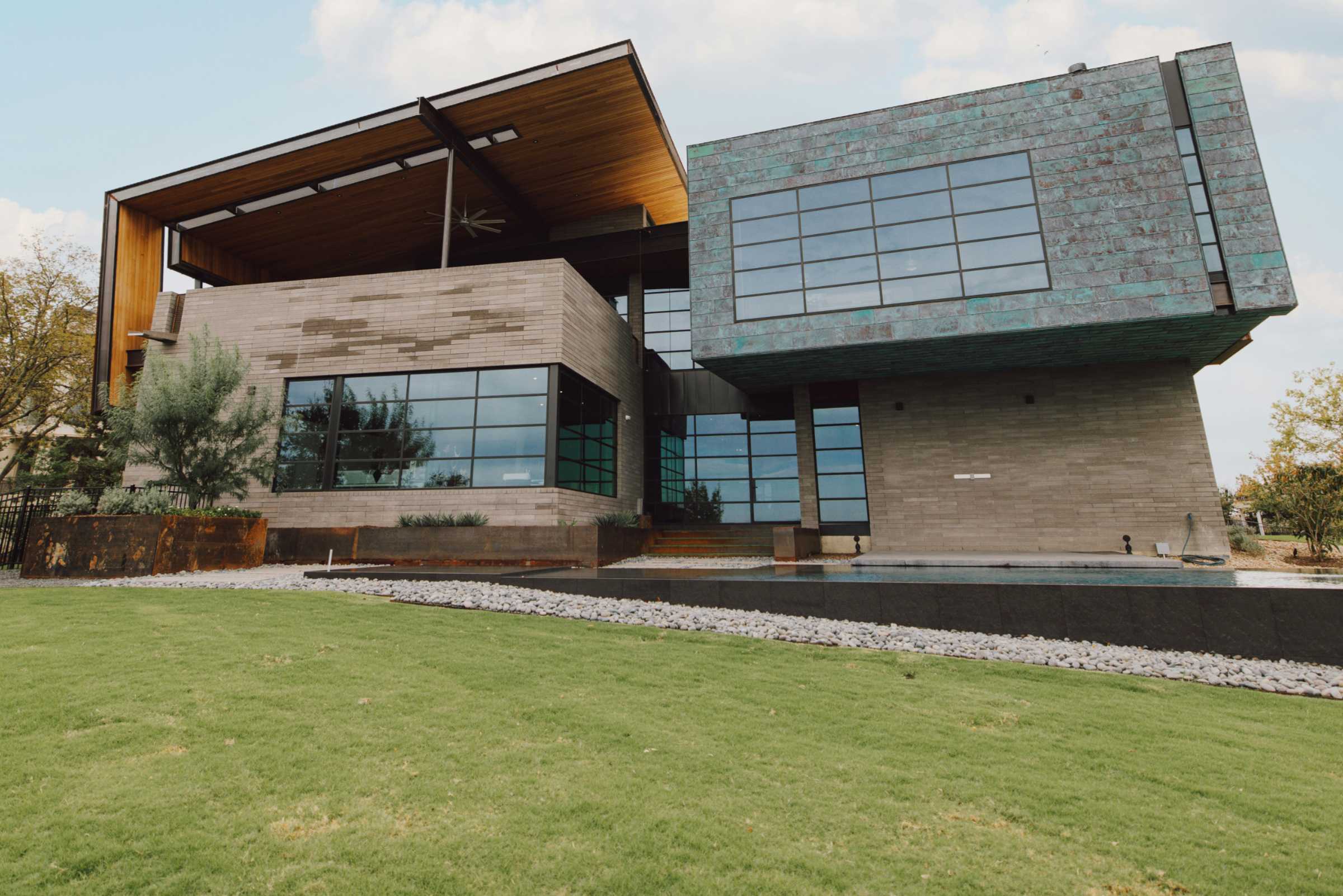 Lakossági szolgáltatások - Villamos tervezés, műszaki ellenőrzésm, okosotthonok mérnöki támogatás - Vértes Vill Agro Kft.